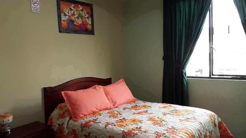 Hostal Los Lirios Loja Ngoại thất bức ảnh