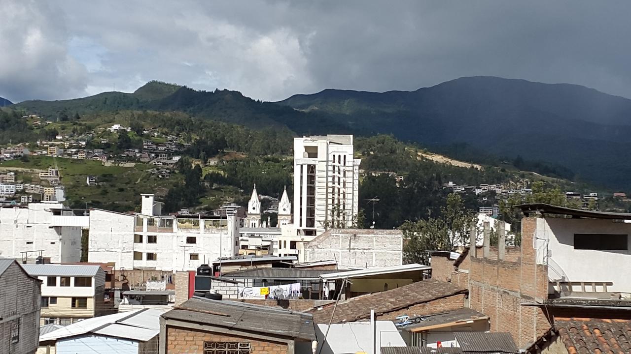 Hostal Los Lirios Loja Ngoại thất bức ảnh